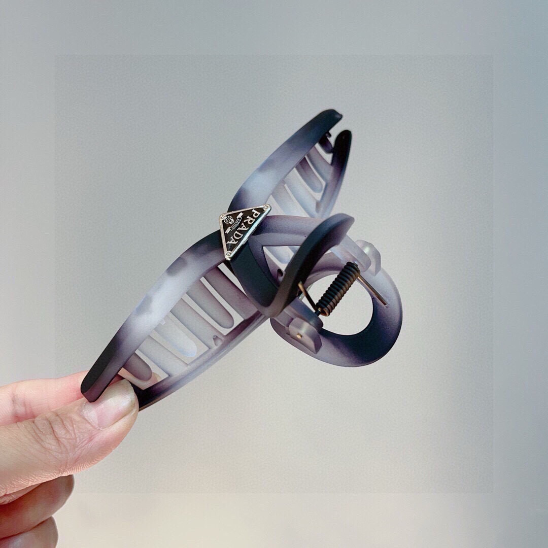 プラダカチューシャ PRADA 2025新作 カチューシャ