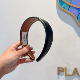 セリーヌカチューシャ CELINE 2025新作 カチューシャ