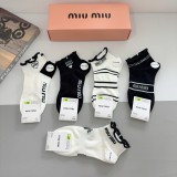 ミュウミュウ靴下 Miu Miu 2025新作 靴下