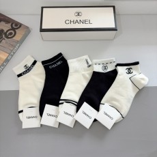 シャネル靴下 CHANEL 2025新作 靴下
