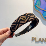 フェンディカチューシャ FENDI 2025新作 カチューシャ