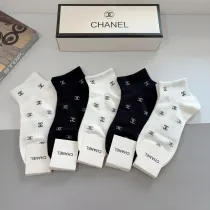 シャネル靴下 CHANEL 2025新作 靴下