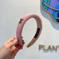 ルイヴィトンカチューシャ LOUIS VUITTON 2025新作 カチューシャ