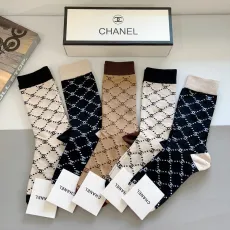 シャネル靴下 CHANEL 2025新作 靴下
