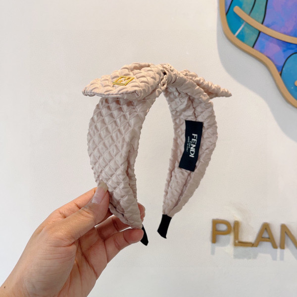 フェンディカチューシャ FENDI 2025新作 カチューシャ
