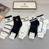 シャネル靴下 CHANEL 2025新作 靴下
