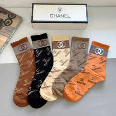シャネル靴下 CHANEL 2025新作 靴下