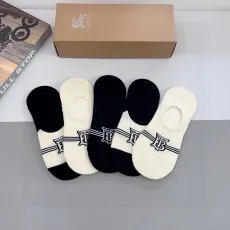 バーバリー靴下 BURBERRY 2025新作 靴下