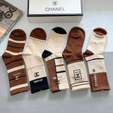 シャネル靴下 CHANEL 2025新作 靴下