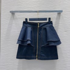 ルイヴィトン服 LOUIS VUITTON 2025新作 スカート