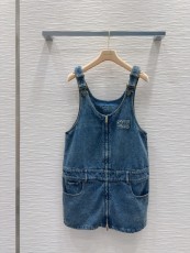 ミュウミュウ服 Miu Miu 2025新作 デニムオーバーオールスカート