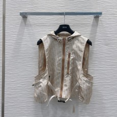 ディオール服 DIOR 2025新作 ベスト