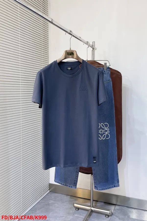 フェンディ服 FENDI 2025新作 半袖Tシャツ
