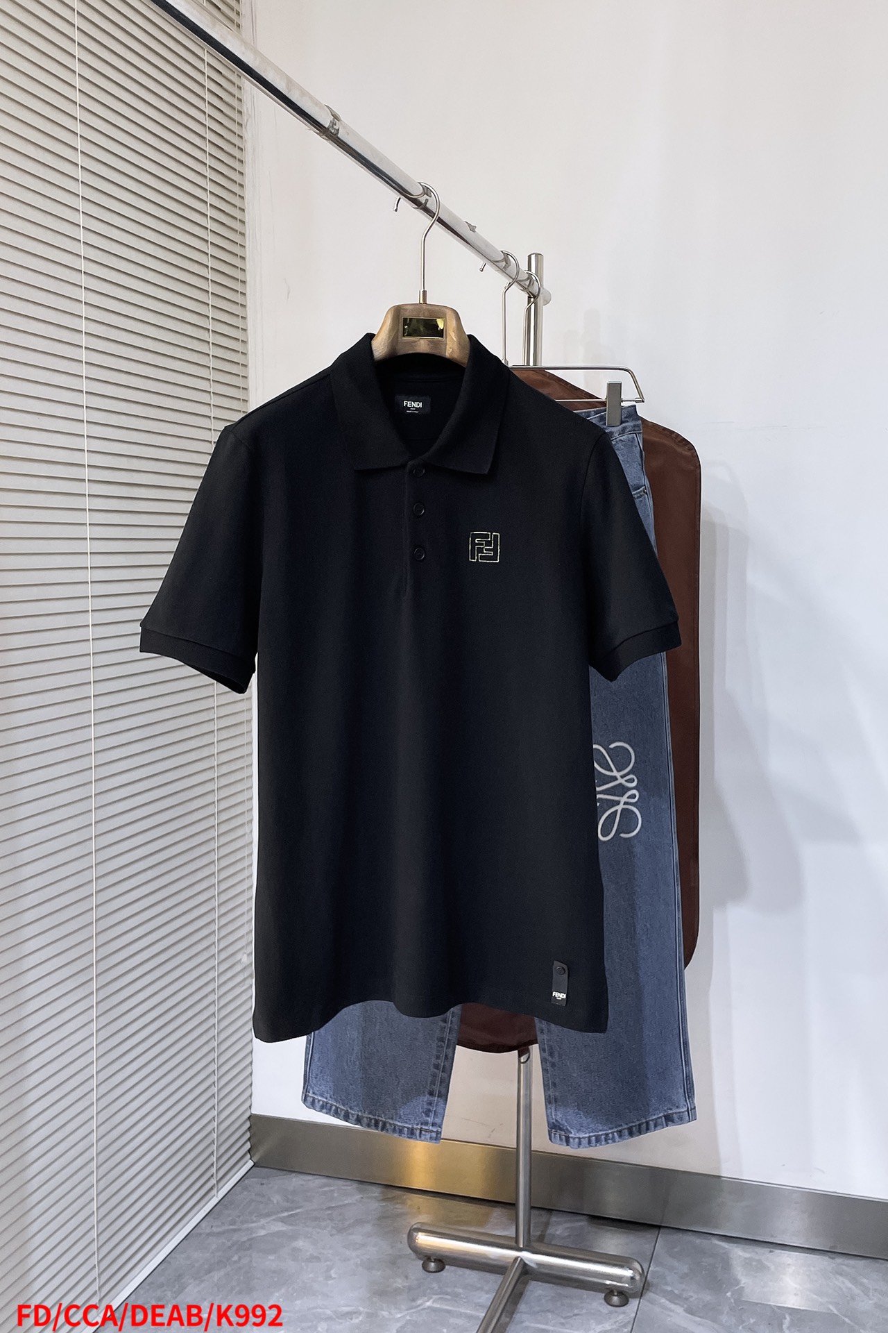 フェンディ服 FENDI 2025新作 半袖Tシャツ