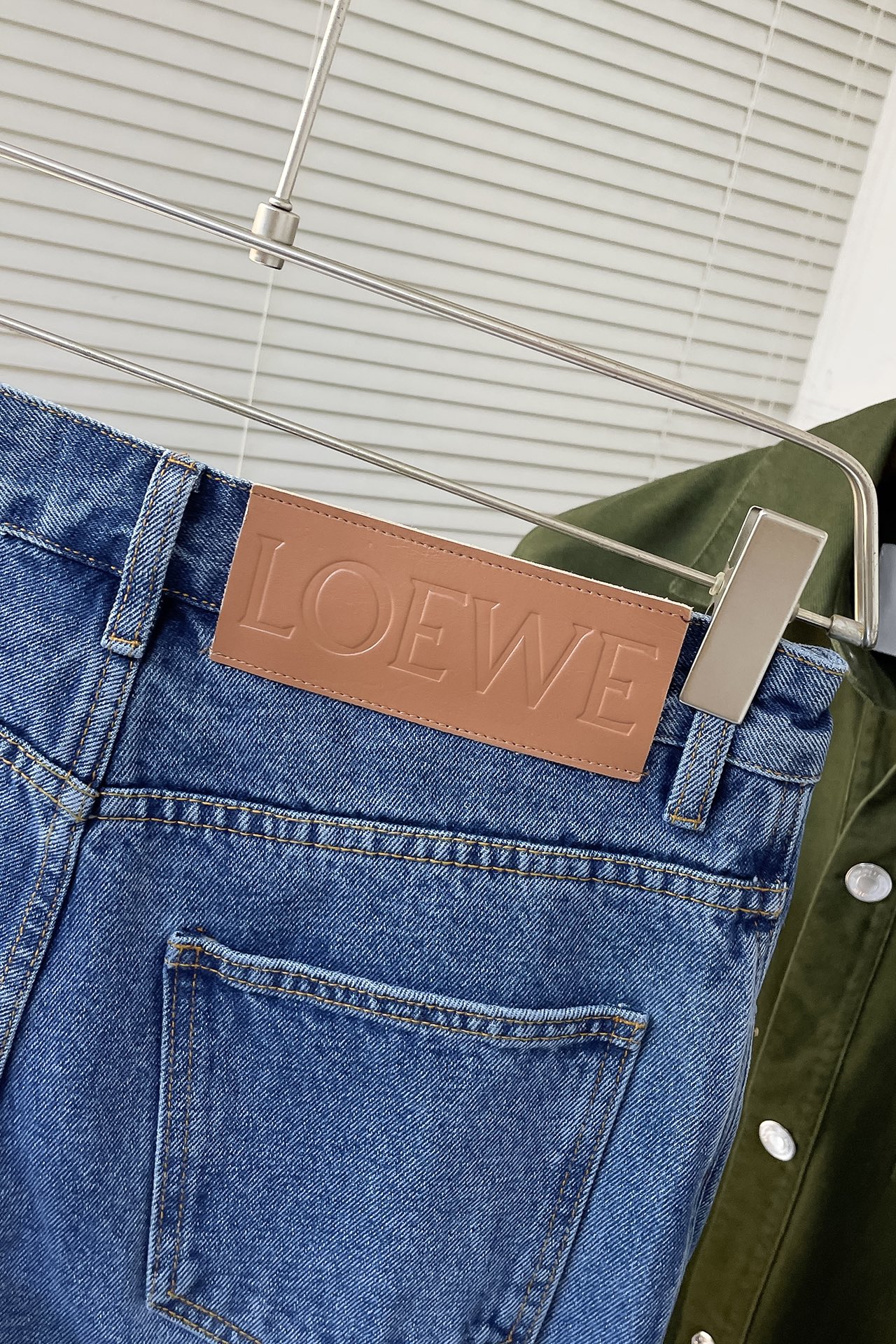 ロエベ服 LOEWE 2025新作 ズボン
