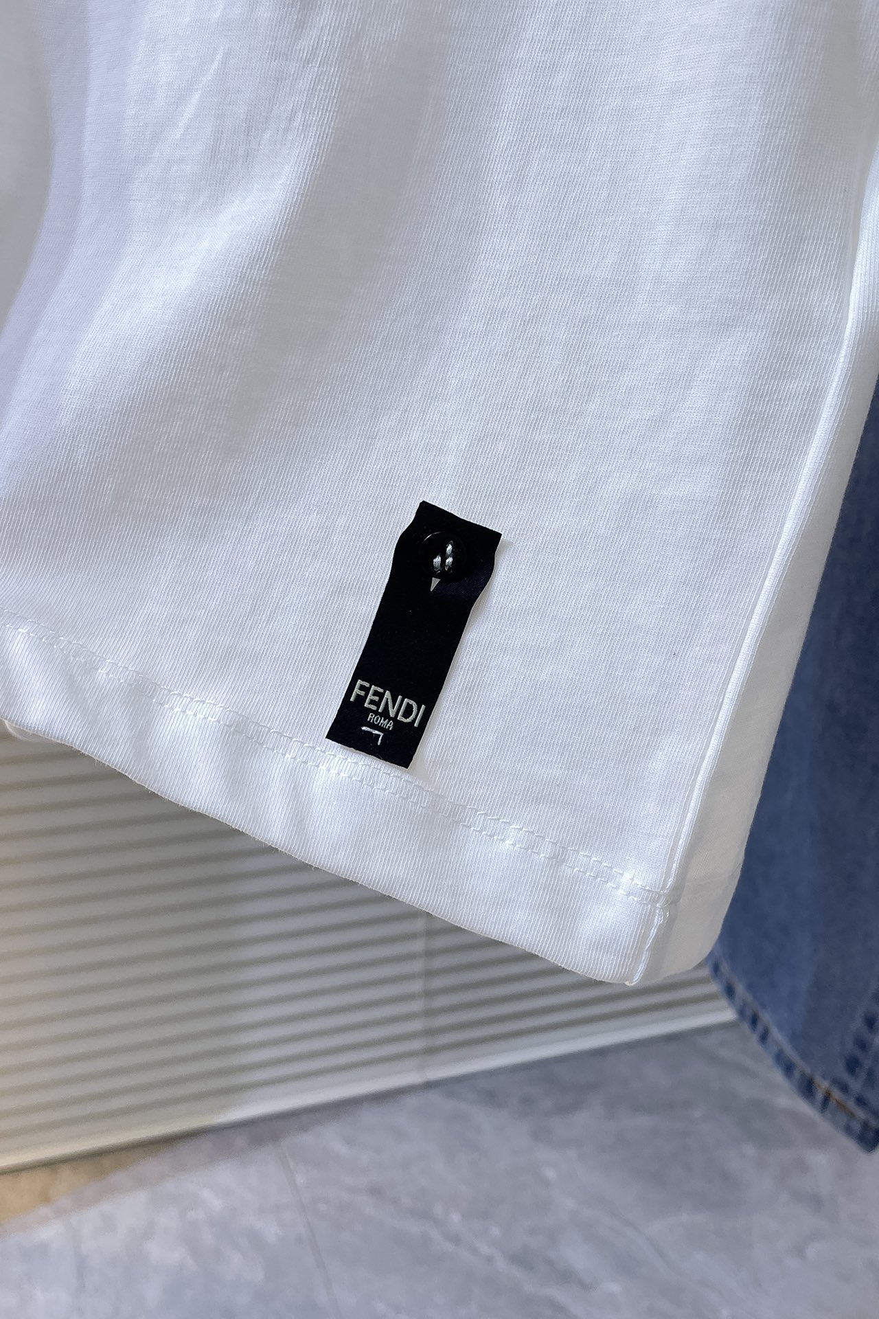 フェンディ服 FENDI 2025新作 半袖Tシャツ