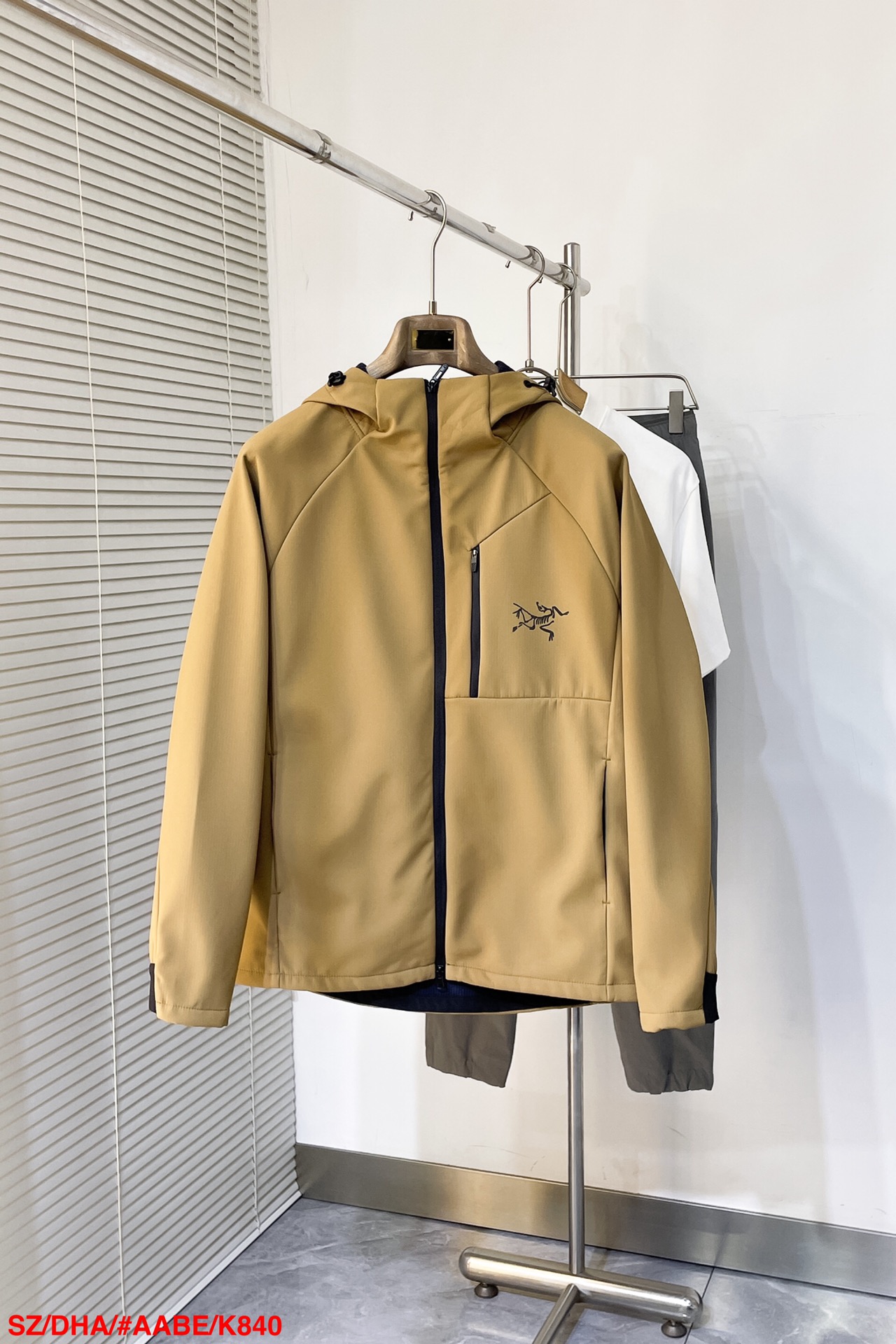 ARCTERYX服 ARCTERYX 2025新作 フード付きジャケット
