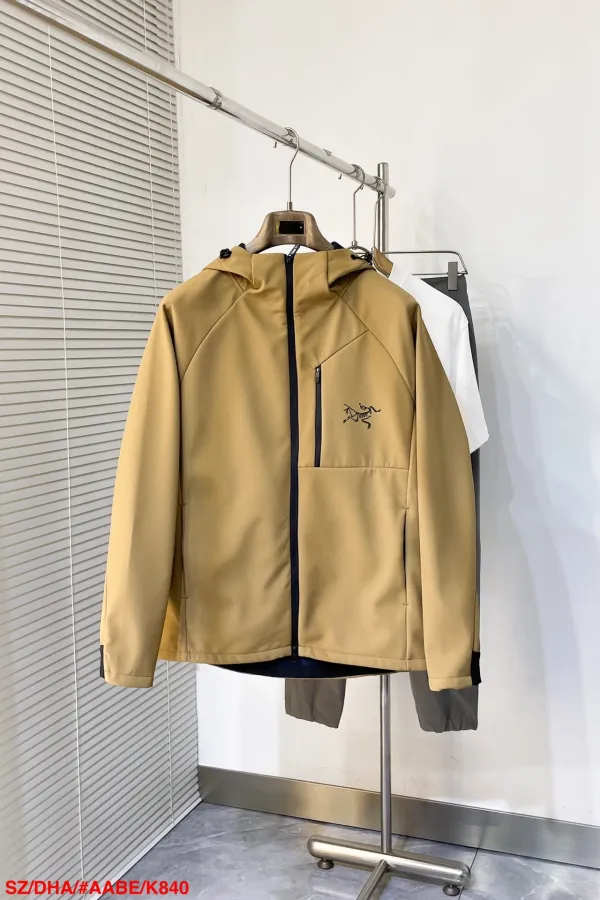ARCTERYX服 ARCTERYX 2025新作 フード付きジャケット