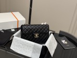 シャネルバッグ CHANEL 2025新作 チェーンバッグ