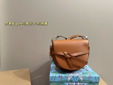 ロエベバッグ LOEWE 2025新作 サドルバッグ