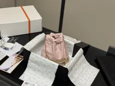シャネルバッグ CHANEL 2025新作 パケット