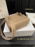 ディオールバッグ DIOR 2025新作 ダイアナ妃バッグ