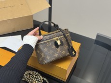 ルイヴィトンバッグ LOUIS VUITTON 2025新作 化粧ポーチ