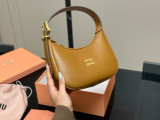 ミュウミュウバッグ Miu Miu 2025新作 ハンドバッグ