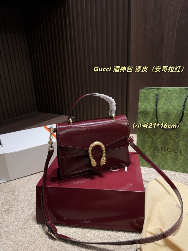 グッチバッグ GUCCI 2025新作 チェーンバッグ