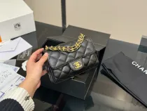 シャネルバッグ CHANEL 2025新作 チェーンバッグ