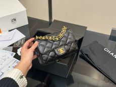 シャネルバッグ CHANEL 2025新作 チェーンバッグ