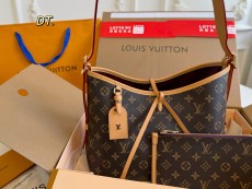 ルイヴィトンバッグ LOUIS VUITTON 2025新作 アンダーアームバッグ