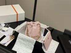 シャネルバッグ CHANEL 2025新作 パケット