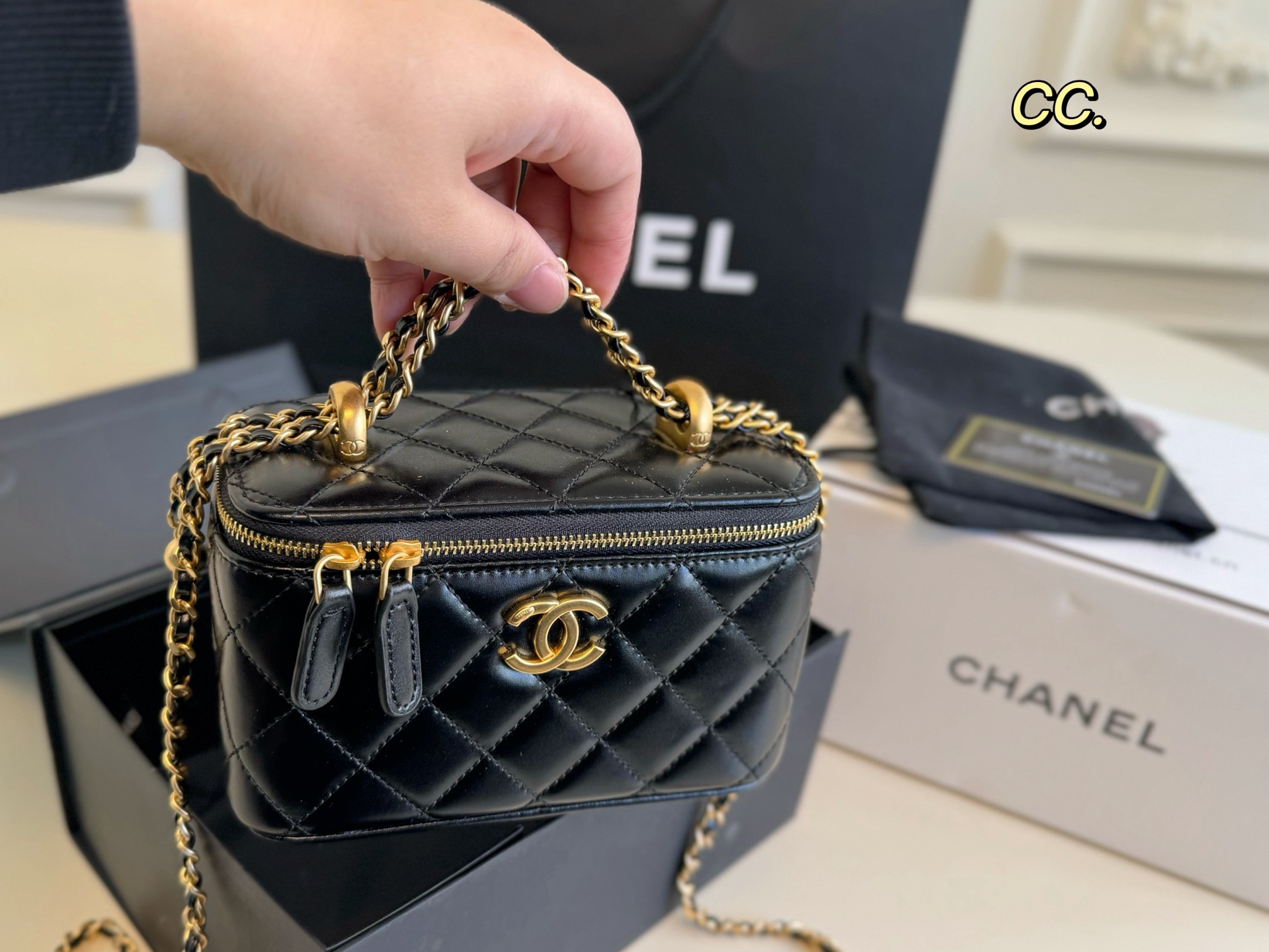 シャネルバッグ CHANEL 2025新作 パケット
