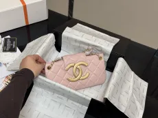 シャネルバッグ CHANEL 2025新作 バゲット
