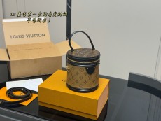 ルイヴィトンバッグ LOUIS VUITTON 2025新作 バケットバッグ