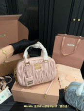 ミュウミュウバッグ Miu Miu 2025新作 パケット