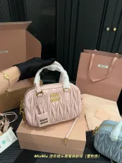 ミュウミュウバッグ Miu Miu 2025新作 パケット