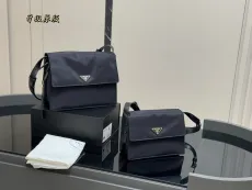 プラダバッグ PRADA 2025新作 メッセンジャーバッグ