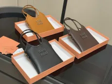 ミュウミュウバッグ Miu Miu 2025新作 トートバッグ