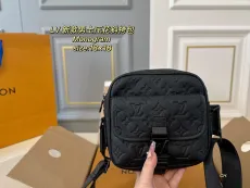 ルイヴィトンバッグ LOUIS VUITTON 2025新作 メッセンジャーバッグ