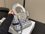 ディオールバッグ DIOR 2025新作 ダイアナ妃バッグ