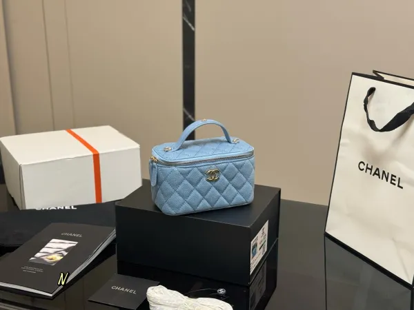 シャネルバッグ CHANEL 2025新作 ハンドバッグ