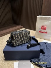 ディオールバッグ DIOR 2025新作 パケット