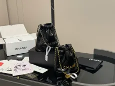 シャネルバッグ CHANEL 2025新作 チェーンバッグ