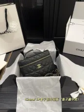 シャネルバッグ CHANEL 2025新作 ハンドチェーンバッグ