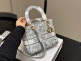 ディオールバッグ DIOR 2025新作 ダイアナ妃バッグ