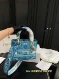 ディオールバッグ DIOR 2025新作 ダイアナ妃バッグ
