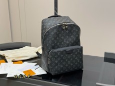ルイヴィトンバッグ LOUIS VUITTON 2025新作 バックパック