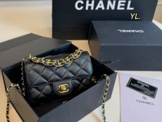 シャネルバッグ CHANEL 2025新作 小さなハンドバッグ